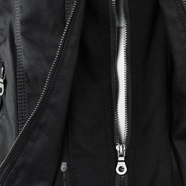 Flavia · Chaqueta Efecto Piel con Capucha