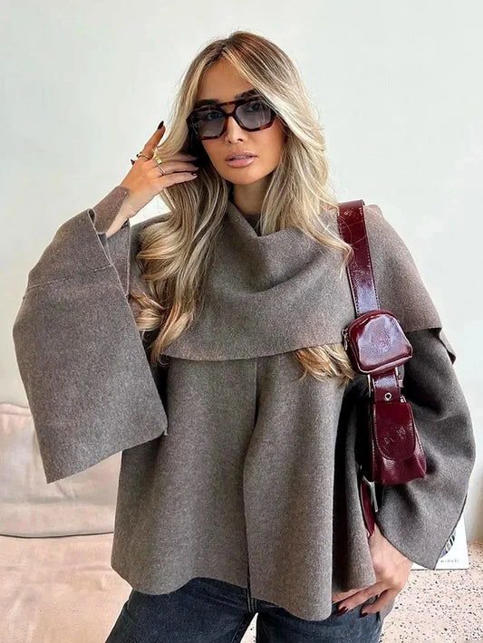 Poncho de Punto Cuello Envolvente