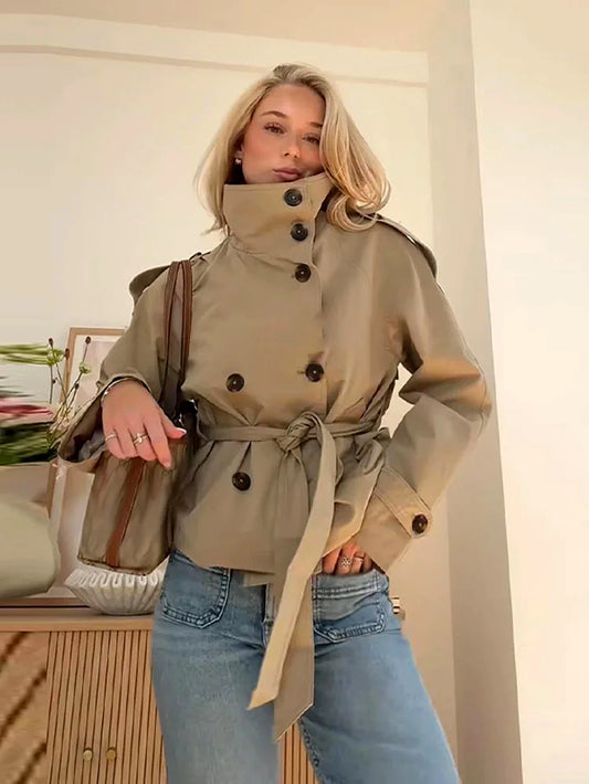 Gabardina Corta con Cinturón
